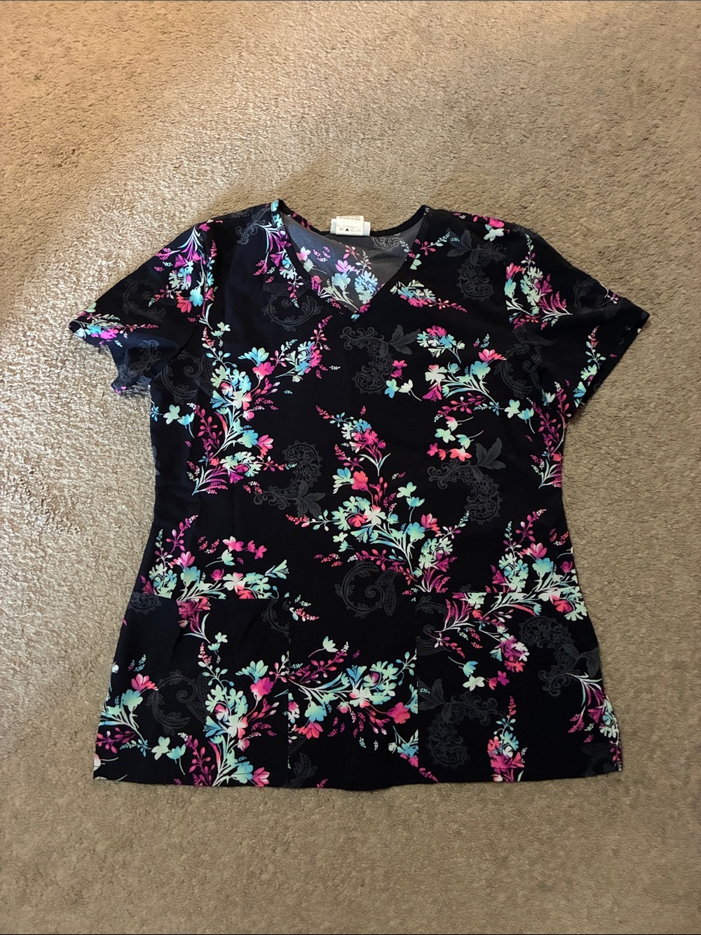 Women’s scrub top